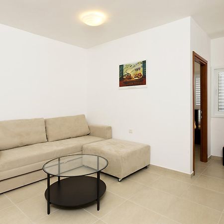 Home4Trip Bat Yam Room photo